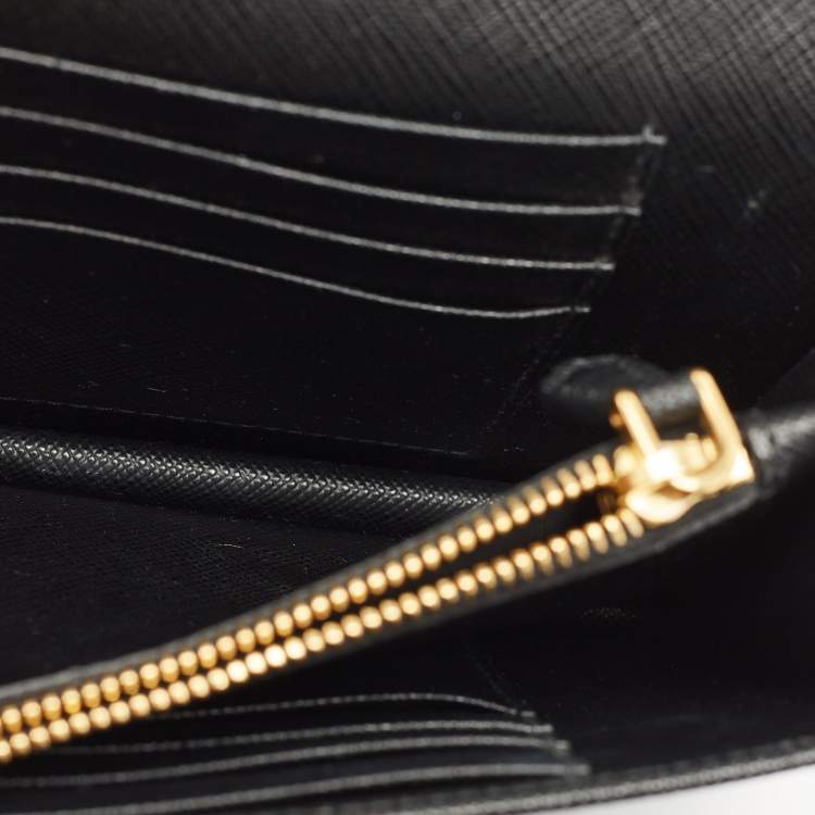 Pre Owned Prada Black Saffiano Leather Wallet On Chain