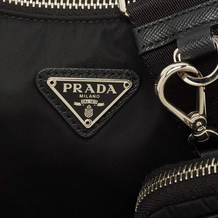Pre Owned Prada Black Leather and Nylon Re-Edition 2005 Shoulder Bag