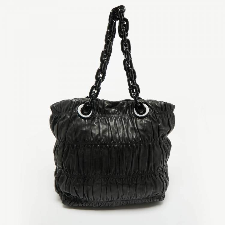 Pre Owned Prada Black Gaufre Leather Chain Tote