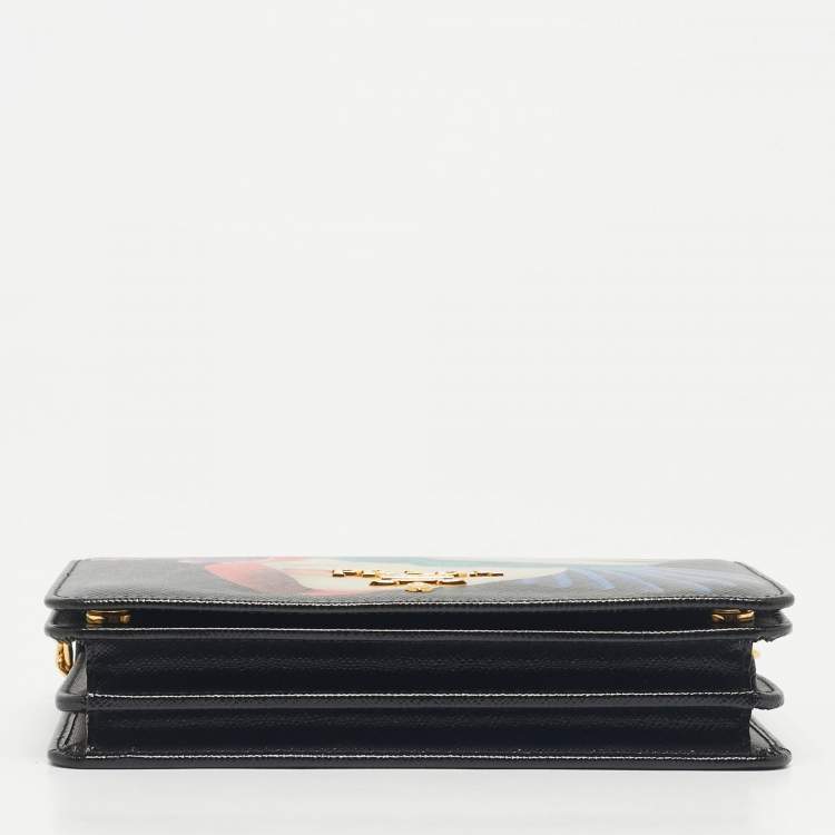 Pre Owned Prada Black Saffiano Printed Faces Leather Chain Clutch