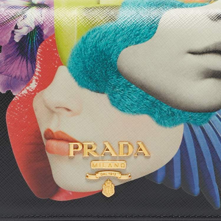Pre Owned Prada Black Saffiano Printed Faces Leather Chain Clutch