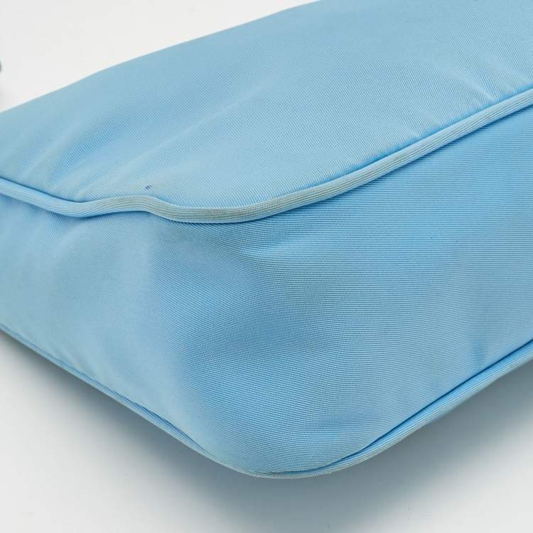 Pre Owned Prada Light Blue Nylon Re-Edition 2000 Shoulder Bag