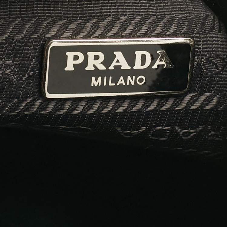 Pre Owned Prada Black Nylon and Saffiano Leather Re-Edition 2005 Shoulder Bag