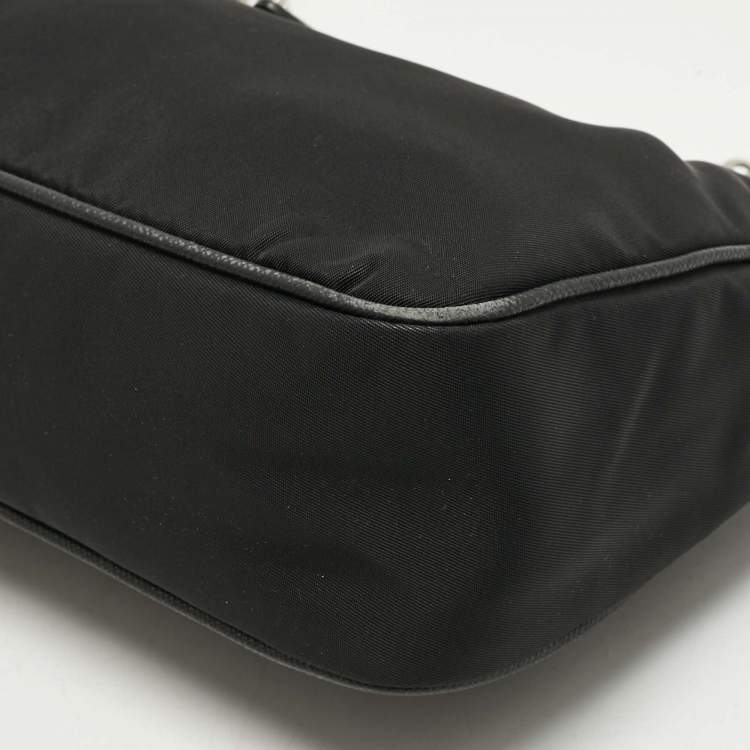 Pre Owned Prada Black Nylon and Saffiano Leather Re-Edition 2005 Shoulder Bag