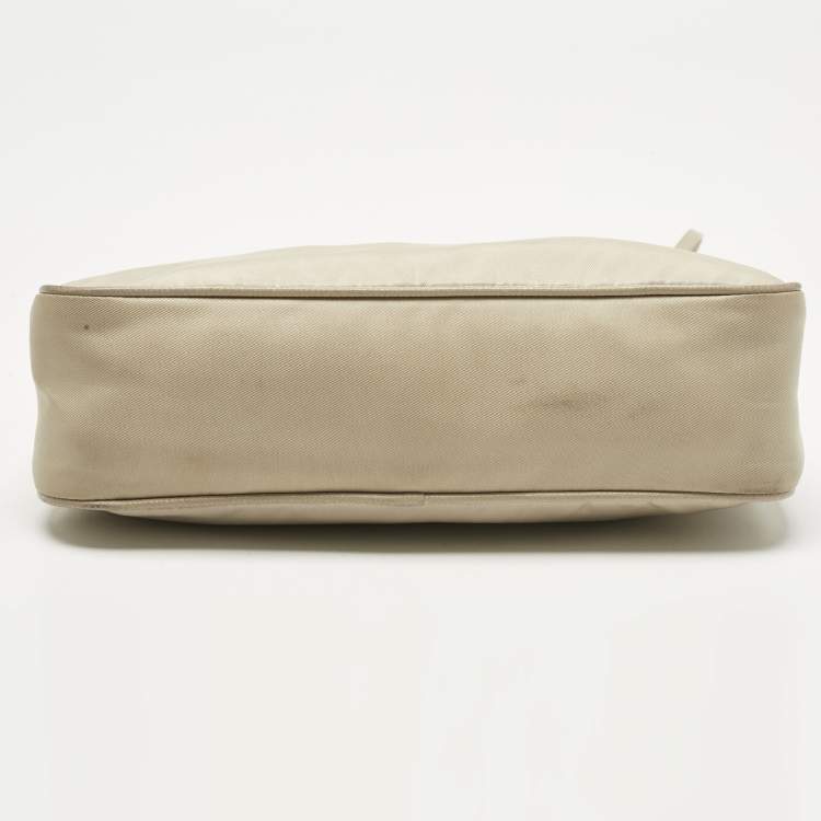 Pre Owned Prada Beige Re-Nylon and Saffiano Leather Re-Edition 2005 Shoulder Bag