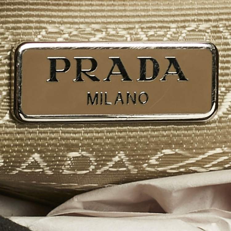 Pre Owned Prada Beige Re-Nylon and Saffiano Leather Re-Edition 2005 Shoulder Bag