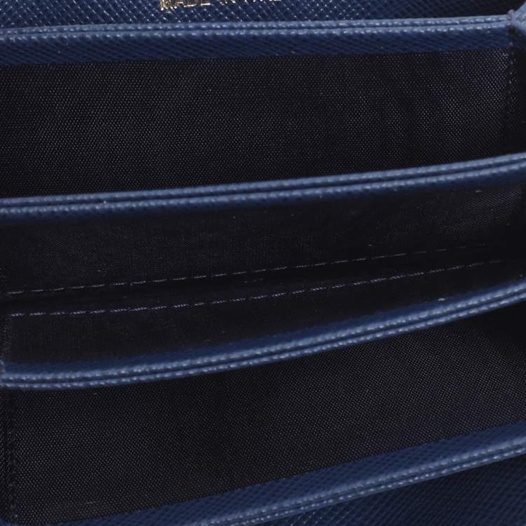 مملوكة مسبقًا Prada Blue Saffiano Lux Leather 5 Gusset Card Holder