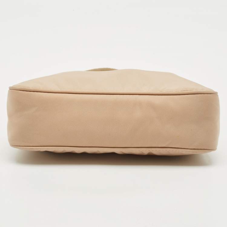 Pre Owned Prada Beige Nylon Re-Edition 2000 Shoulder Bag
