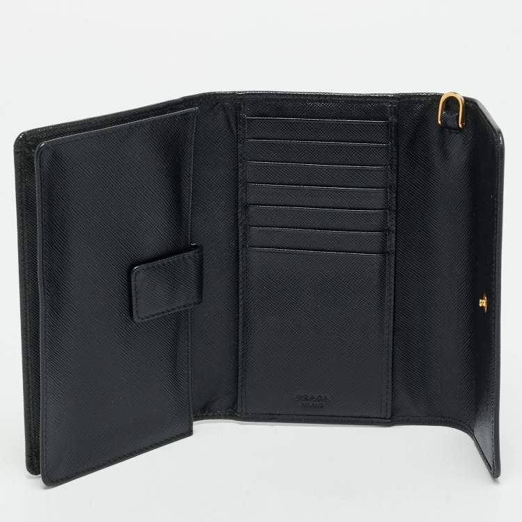 Pre Owned Prada Black Saffiano Lux Leather Logo Trifold Wallet