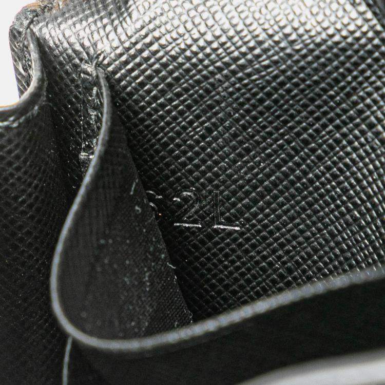 Pre Owned Prada Black Saffiano Card Holder On Chain
