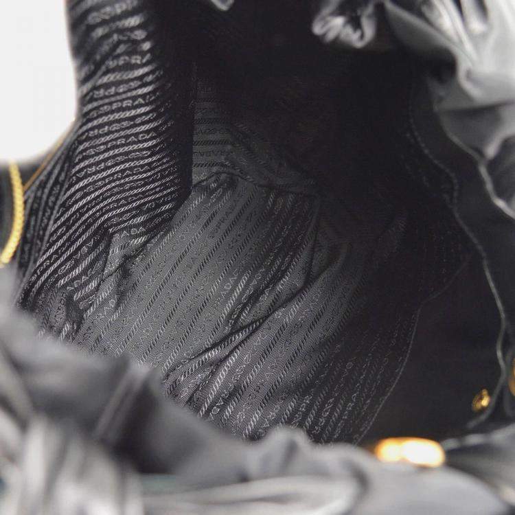 مملوكة مسبقًا Prada Black Nylon Tote Bag