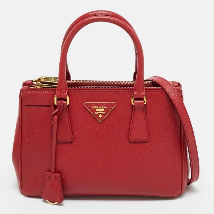 مملوكة مسبقًا Prada Red Saffiano Lux Leather Small Galleria Double Zip Tote