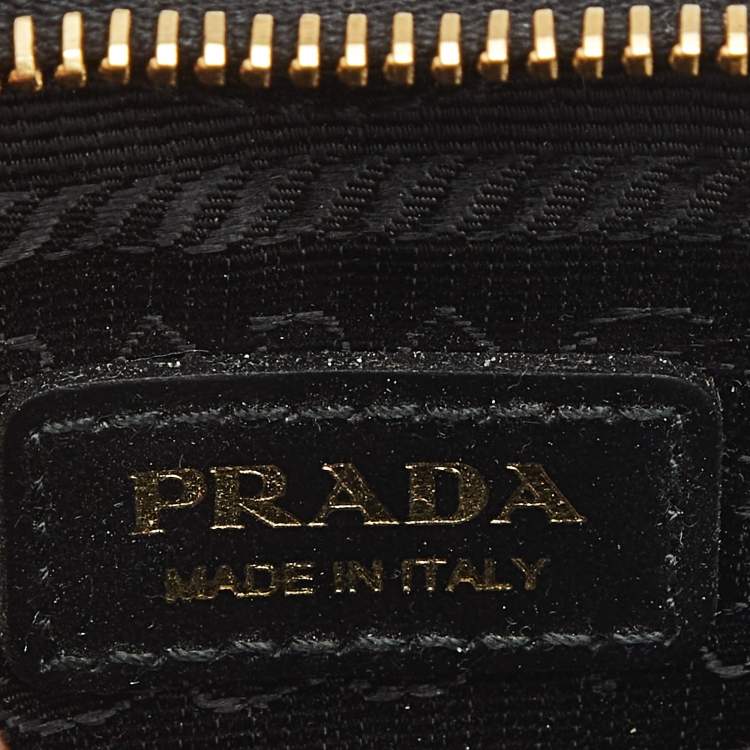 Pre Owned Prada Black Saffiano Leather Heart Double Pouch