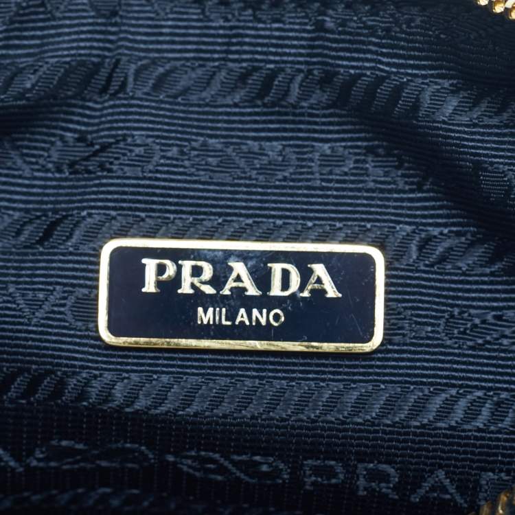 Pre Owned Prada Black Saffiano Leather Re-Edition 2005 Shoulder Bag