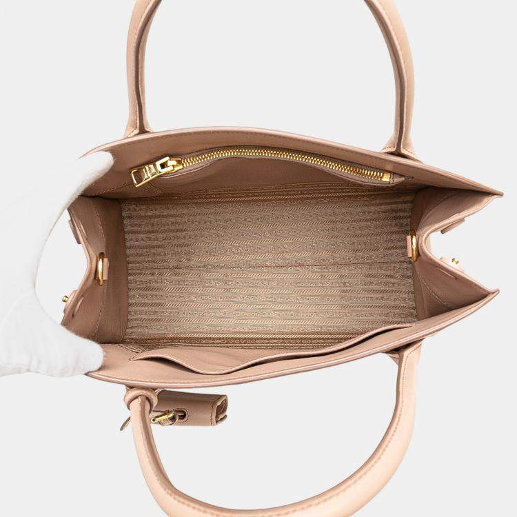 Pre Owned Prada Pink Medium Saffiano Cuir Monochrome Top Handle Tote