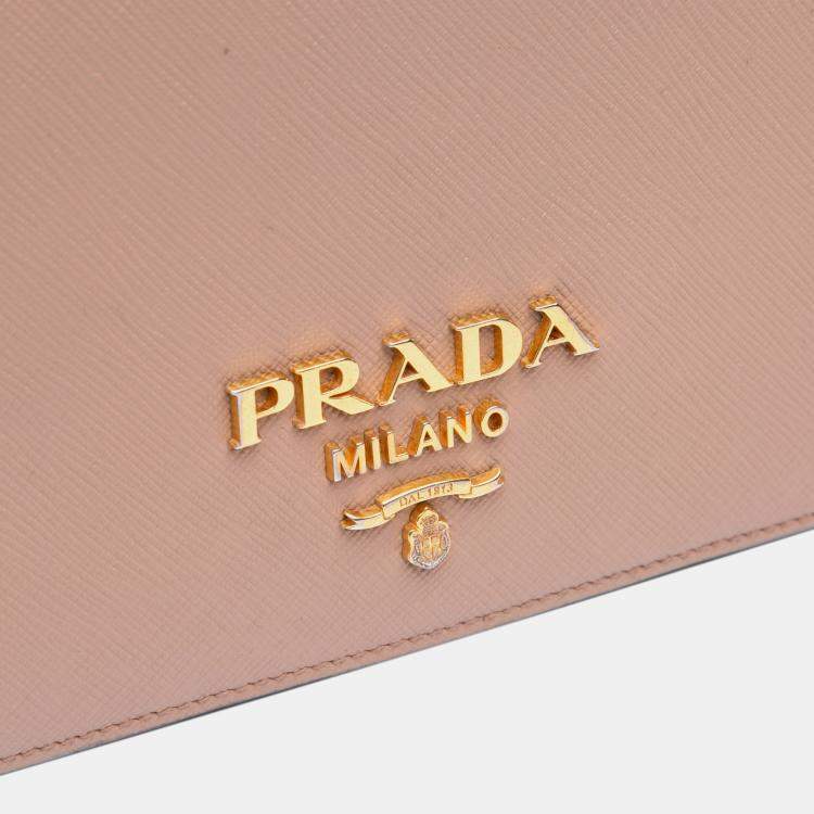 مملوكة مسبقًا Prada Beige Saffiano Lux Chain Crossbody