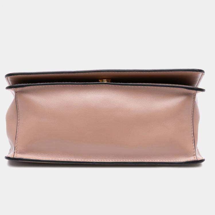 مملوكة مسبقًا Prada Beige Saffiano Lux Chain Crossbody
