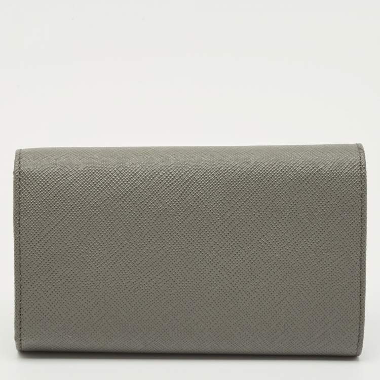 Pre Owned Prada Grey Saffiano Leather Trifold Wallet