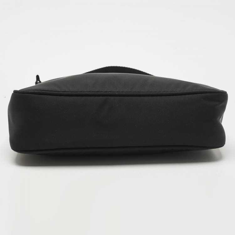 Pre Owned Prada Black Nylon Mini Re-Edition 2000 Baguette Bag