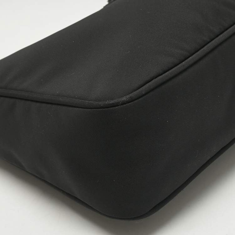 Pre Owned Prada Black Nylon Mini Re-Edition 2000 Baguette Bag