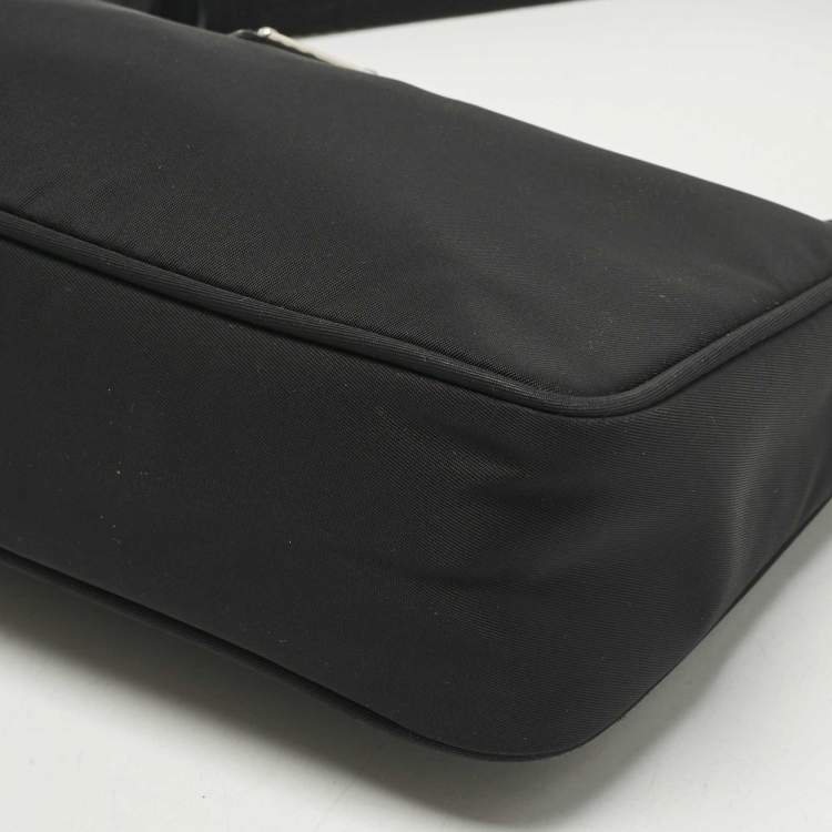 Pre Owned Prada Black Nylon Mini Re-Edition 2000 Baguette Bag
