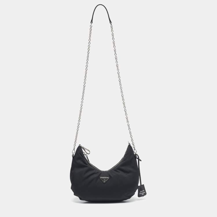 Pre Owned Prada Black Nylon Re-Edition 2006 Bag