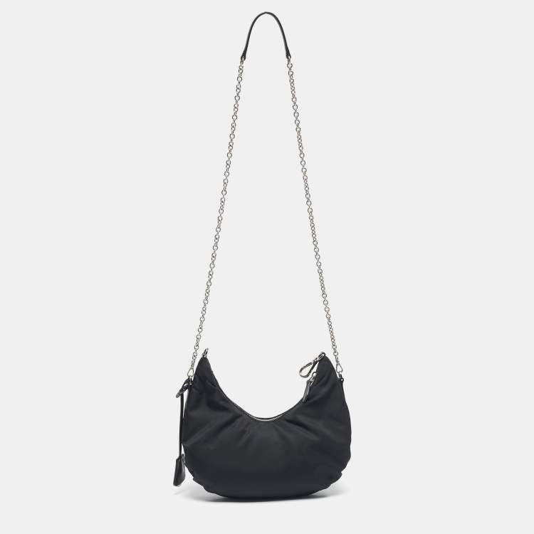 Pre Owned Prada Black Nylon Re-Edition 2006 Bag