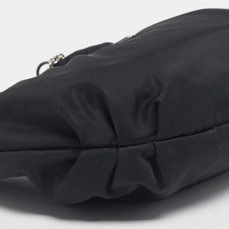 Pre Owned Prada Black Nylon Re-Edition 2006 Bag