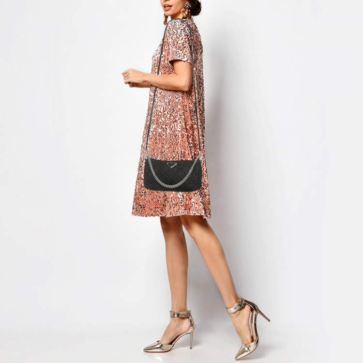 مملوكة مسبقًا Prada Black Quilted Nylon and Leather Convertible Crossbody Bag