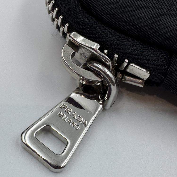 Pre Owned Prada Black Nylon and Saffiano Leather Re-Edition 2005 Shoulder Bag