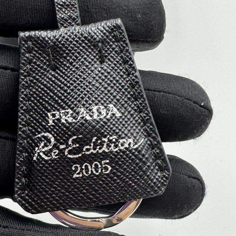 Pre Owned Prada Black Nylon and Saffiano Leather Re-Edition 2005 Shoulder Bag