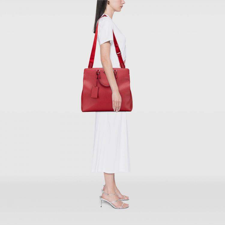 Pre Owned Prada Red Saffiano Cuir Tote