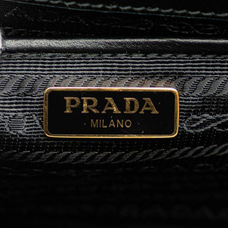 مملوكة مسبقًا Prada Black Saffiano Lux Chain Crossbody
