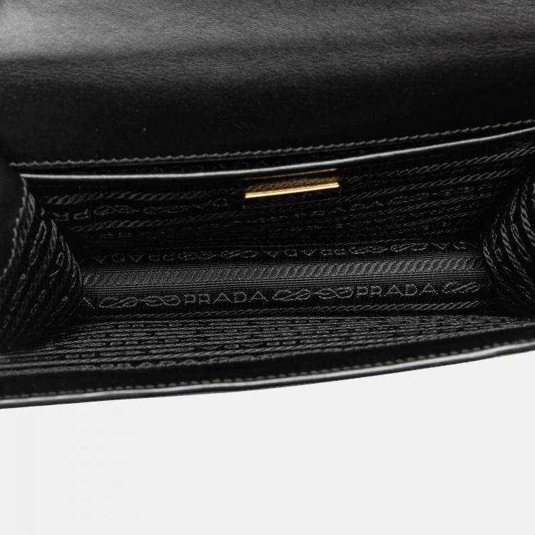 مملوكة مسبقًا Prada Black Saffiano Lux Chain Crossbody
