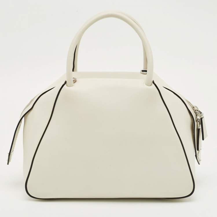 Pre Owned Prada White Softy Leather Supernova Satchel