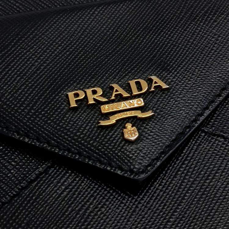 Pre Owned Prada Black Leather Saffiano Crossbody Bag