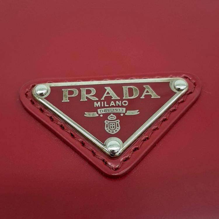 Pre Owned Prada Red Leather Brushed Shoulder Bag