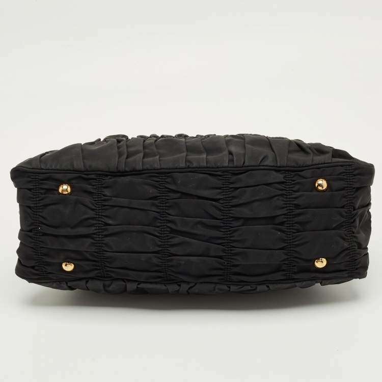 Pre Owned Prada Black Leather and Nylon Gaufre Satchel