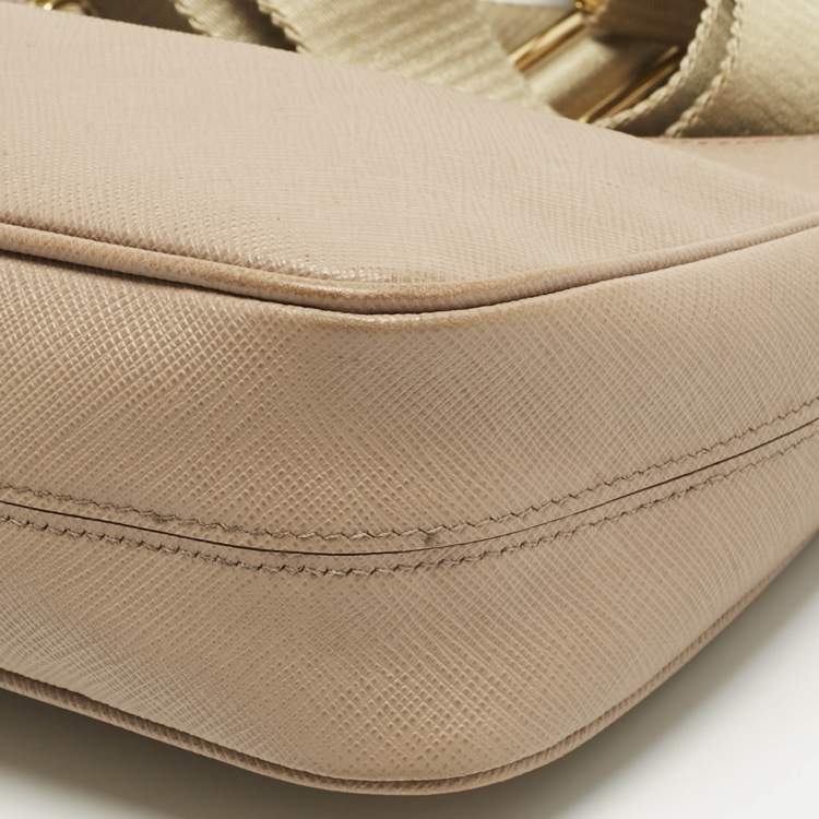 Pre Owned Prada Beige Saffiano Lux Leather Re-Edition 2005 Shoulder Bag