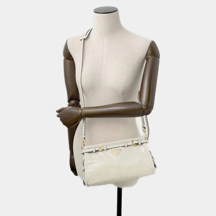Pre Owned Prada Bonnie Shoulder Bag White Leather Size Small