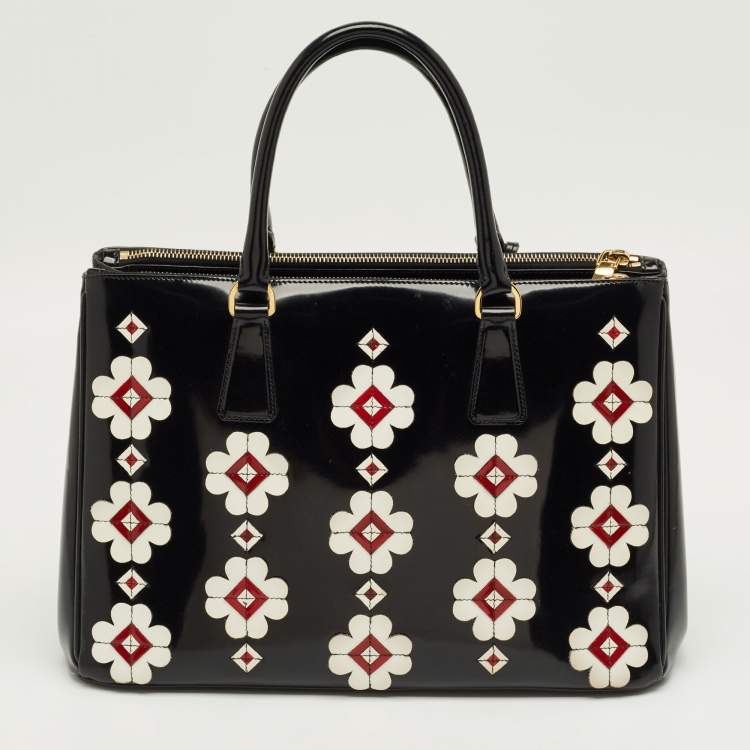 Pre Owned Prada Black Spazzolato Leather Medium Floral Double Zip Tote