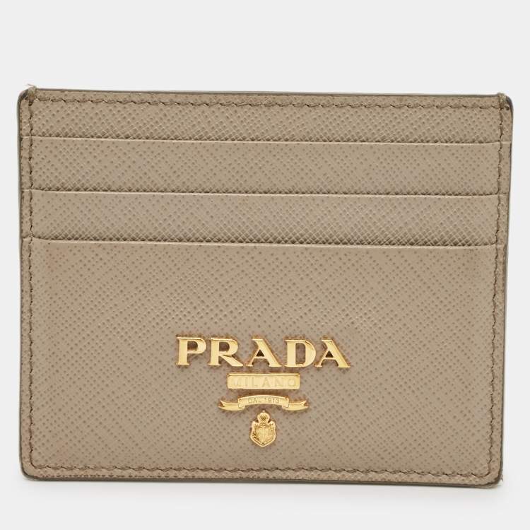 مملوكة مسبقًا حامل بطاقات برادا جلد ميتال رصاصي سافيانو شعار