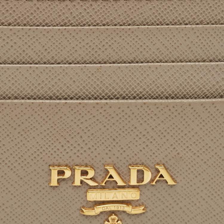 مملوكة مسبقًا حامل بطاقات برادا جلد ميتال رصاصي سافيانو شعار