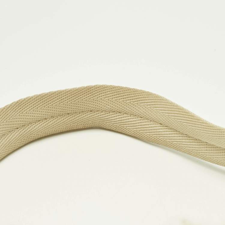 Pre Owned Prada White Wool Re-Edition 2000 Shoulder Bag