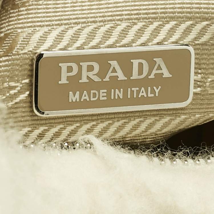 Pre Owned Prada White Wool Re-Edition 2000 Shoulder Bag