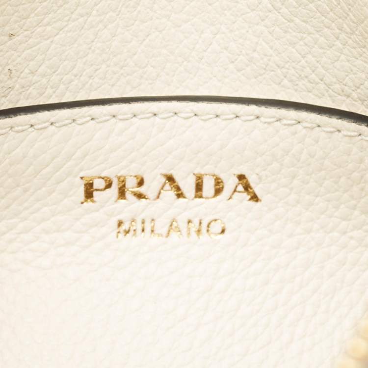 Pre Owned Prada Off White Leather Shoulder Bag