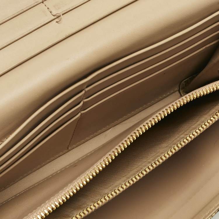 Pre Owned Prada Cream Python Logo Flap Continental Wallet