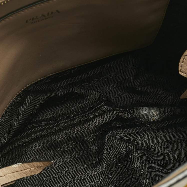 Pre Owned Prada Beige Saffiano Leather 2Way Tote