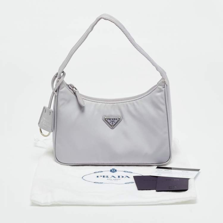 Pre Owned Prada Light Lilac Nylon Re-Edition 2000 Shoulder Bag