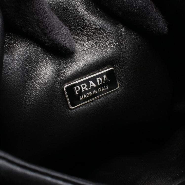 مملوكة مسبقًا Prada Soft Padded Black Leather Handbag
